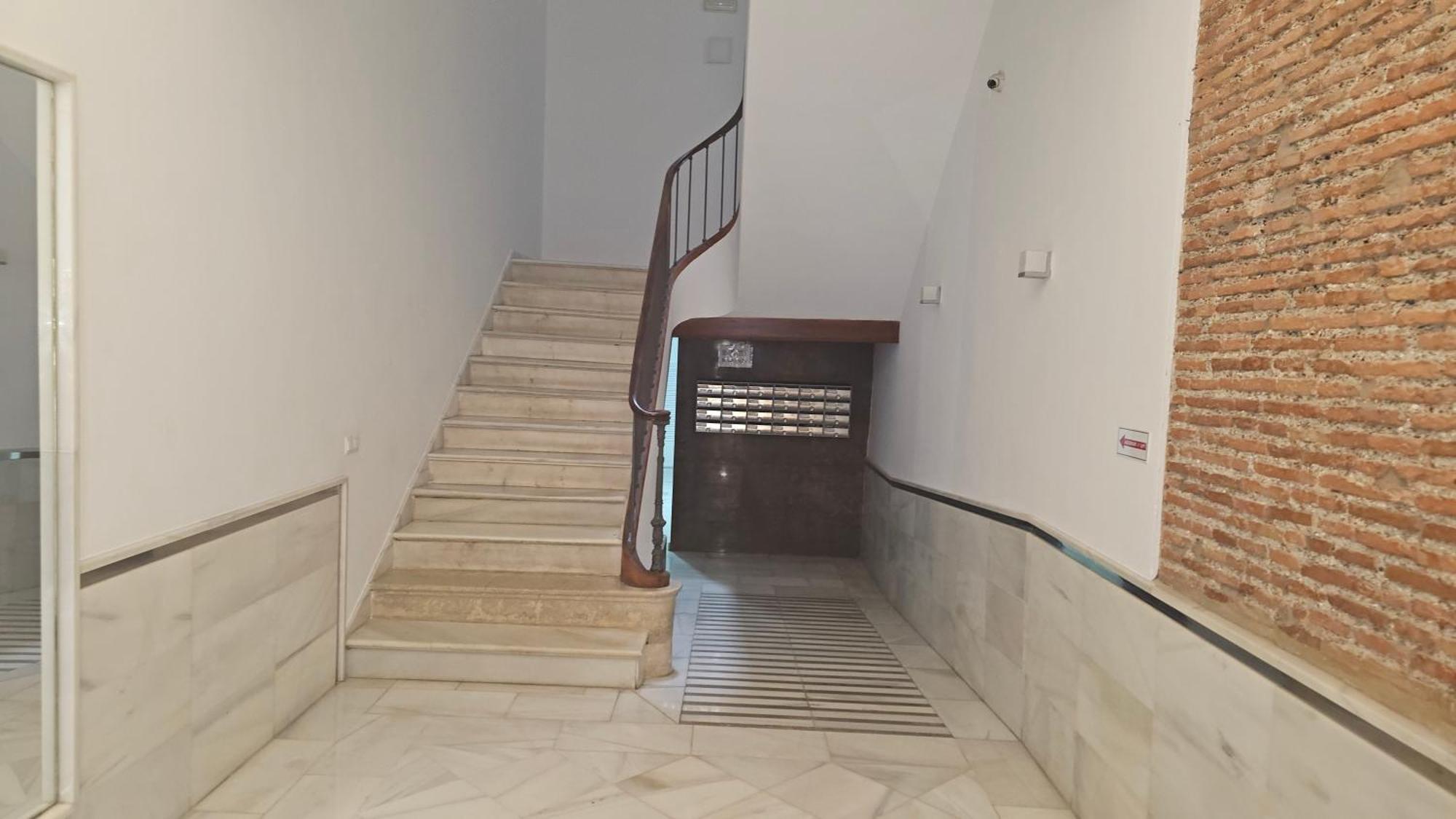 Chic Casa Cathedral At Calle Fresca 2-Bedroom Apartment In Malaga City Center Exterior photo